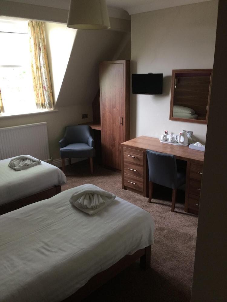 Wheatlands Hotel